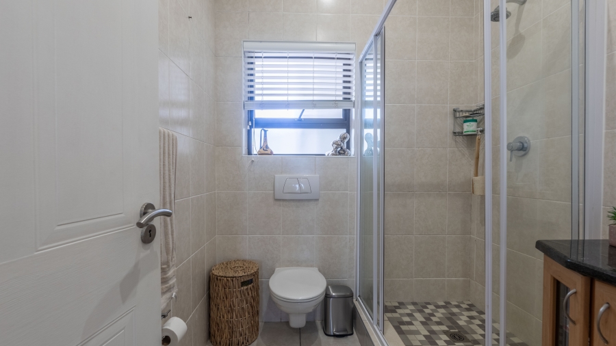 To Let 2 Bedroom Property for Rent in Big Bay Western Cape